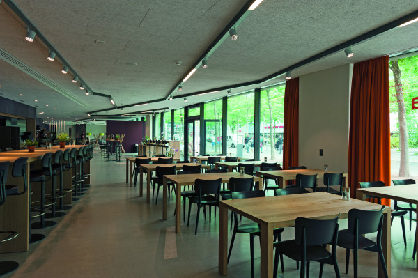 Jugendherberge Interlaken 3a Restaurant Michel van Grondel 08
