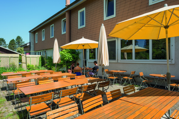 Jugendherberge Stein am Rhein Terrasse Michel van Grondel 01